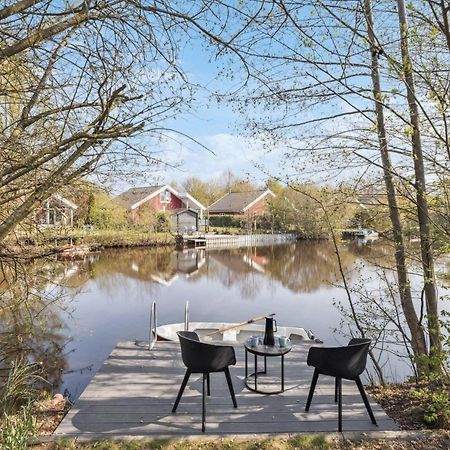 Ferienhaus Am Kleinen See Mit Steg, Garten Und Terrasse Twist Luaran gambar