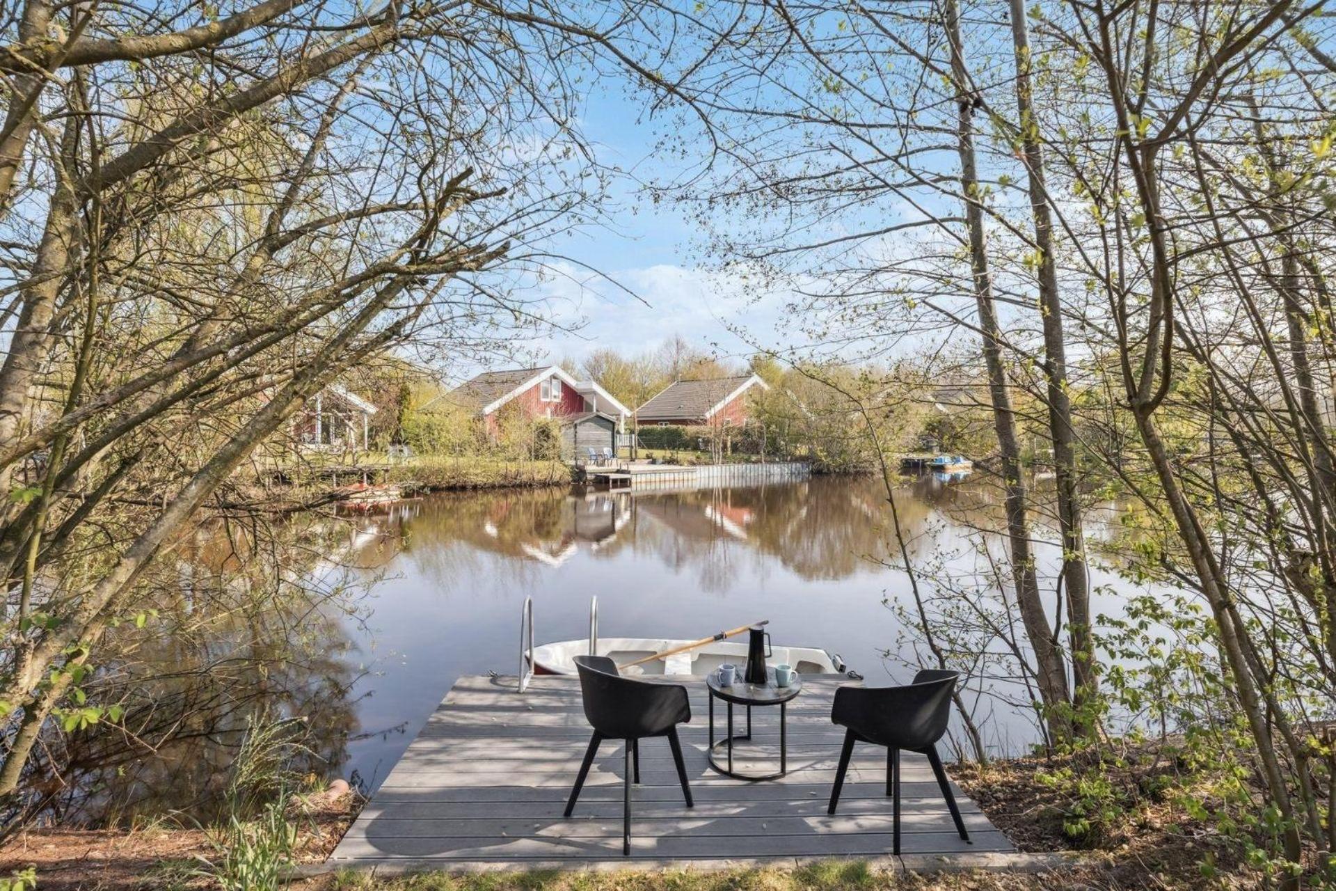 Ferienhaus Am Kleinen See Mit Steg, Garten Und Terrasse Twist Luaran gambar